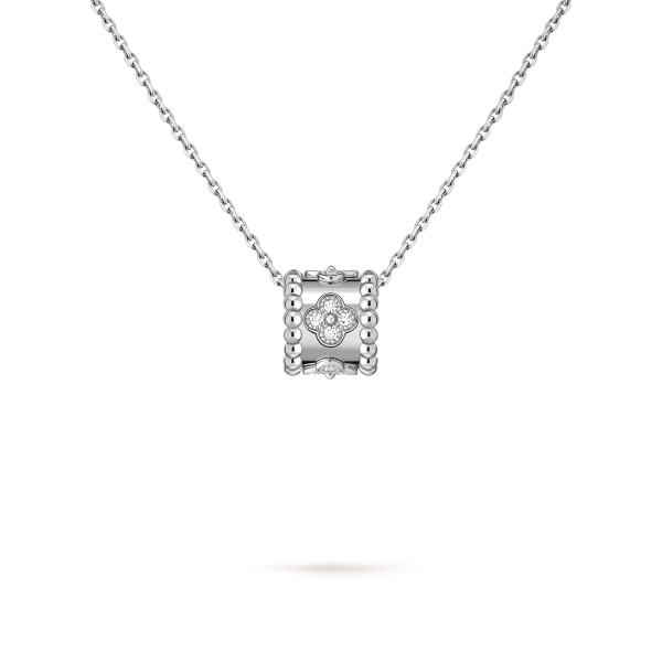 Perlée clovers pendant