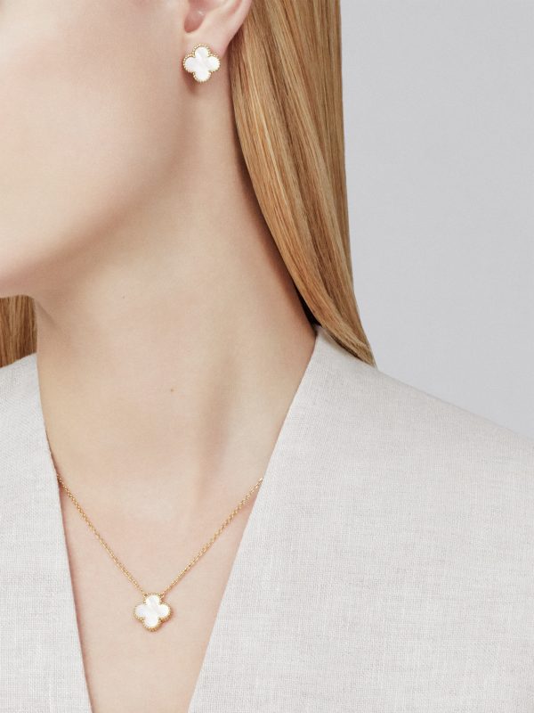 Vintage Alhambra pendant - Image 3