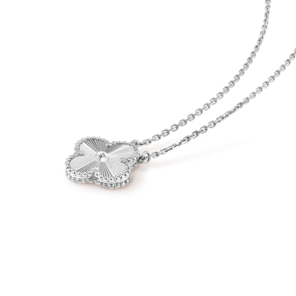 Vintage Alhambra pendant - Image 4